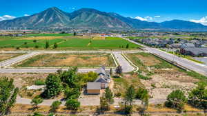 Drone / aerial view featuring a mountain view