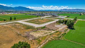 Bird's eye view featuring a rural view and a mountain view