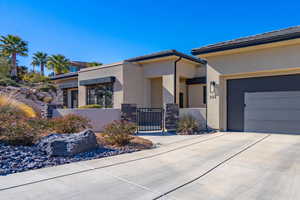 View of front of house featuring a garage