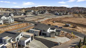 Drone / aerial view featuring a mountain view