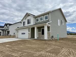 Photo 3 of 646 E 2475 N