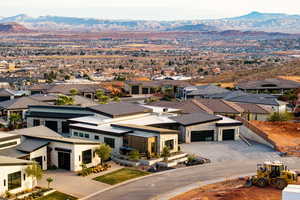 Bird's eye view with a residential view and a mountain view