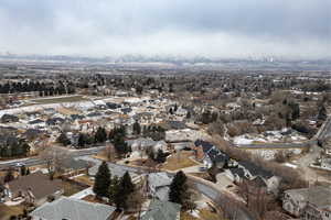 Bird's eye view with a mountain view