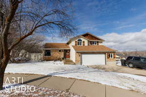 View of front of house featuring a garage