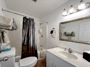 Suite Bedroom