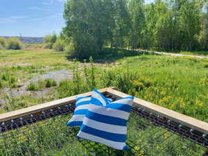 Basking Net featuring a mountain view ready for Star Gazing, Bird Watching, Wetland Viewing