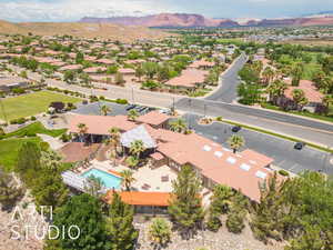 Bird's eye view with a mountain view