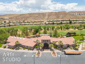 Aerial view with a mountain view