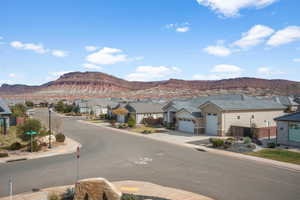 Red Rock Views of Warner Valley Ridge