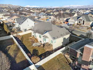 Bird's eye view featuring a mountain view