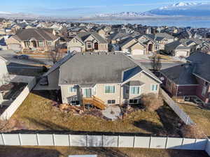 Bird's eye view with a mountain view