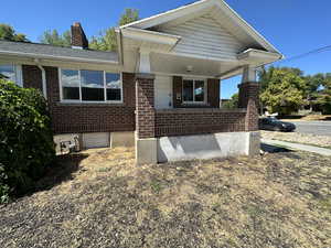 View of front of home featuring a porch