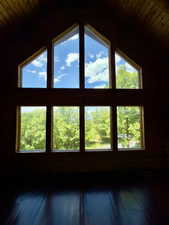 Gorgeous windows with breathtaking views of the valley