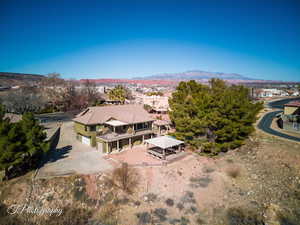 Bird's eye view featuring a mountain view