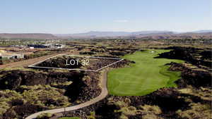 Position of the lot in relation to hole 5.  Aerial view with a mountain view