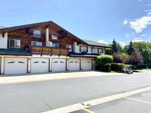 Photo 1 of 754 N HOT SPRINGS RD