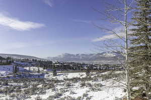 View of mountain feature