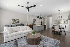 Open floorplan, ideal for entertaining family, and friends