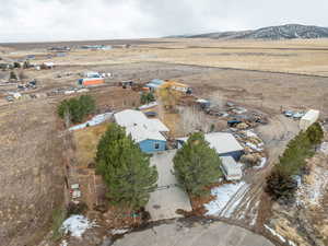 Drone / aerial view featuring a mountain view