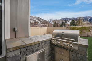 Outdoor grill/kitchen