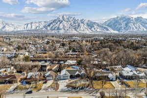 View of mountain feature