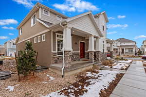 View of front of home featuring a porch