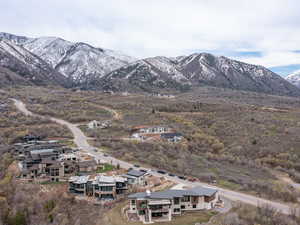 View of mountain feature