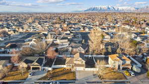 Aerial view with a mountain view