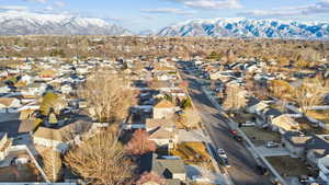 Bird's eye view featuring a mountain view