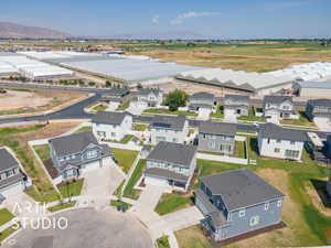 Drone / aerial view featuring a mountain view