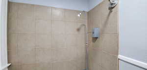# 9 Full bath with tiled shower