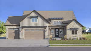 View of front of house featuring a garage