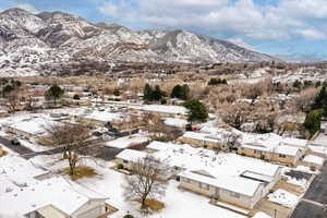 View of mountain feature