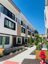 View of home's community