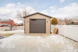 Insulated garage/workshop