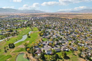 Aerial view with a mountain view