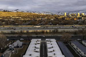 Aerial view with a mountain view