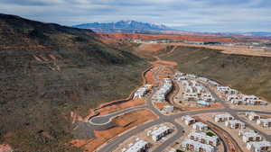 Aerial view with a mountain view