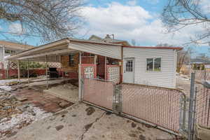 View of manufactured / mobile home