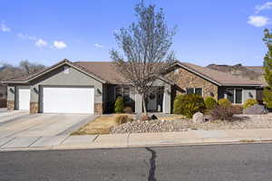 Beautifully Landscaped Front yard