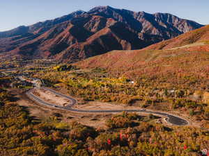 View of mountain feature