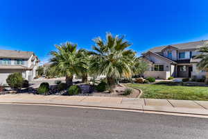 View of front of property featuring a front yard