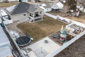 Birds eye view of property