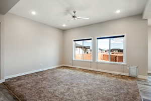 Empty room with ceiling fan