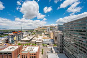 View of city featuring a mountain view