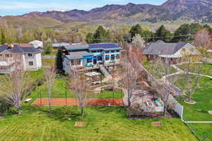 Bird's eye view with a residential view and a mountain view