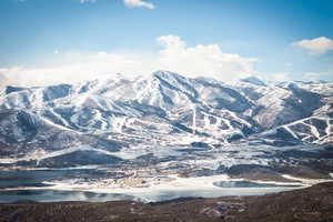 View of mountain feature