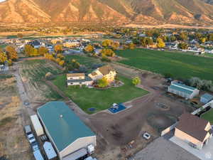 Aerial view with a residential view and a mountain view