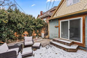 Deck with outdoor lounge area