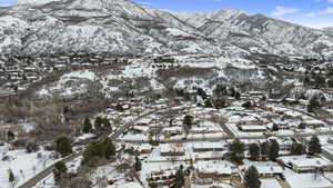 View of mountain feature featuring a residential view